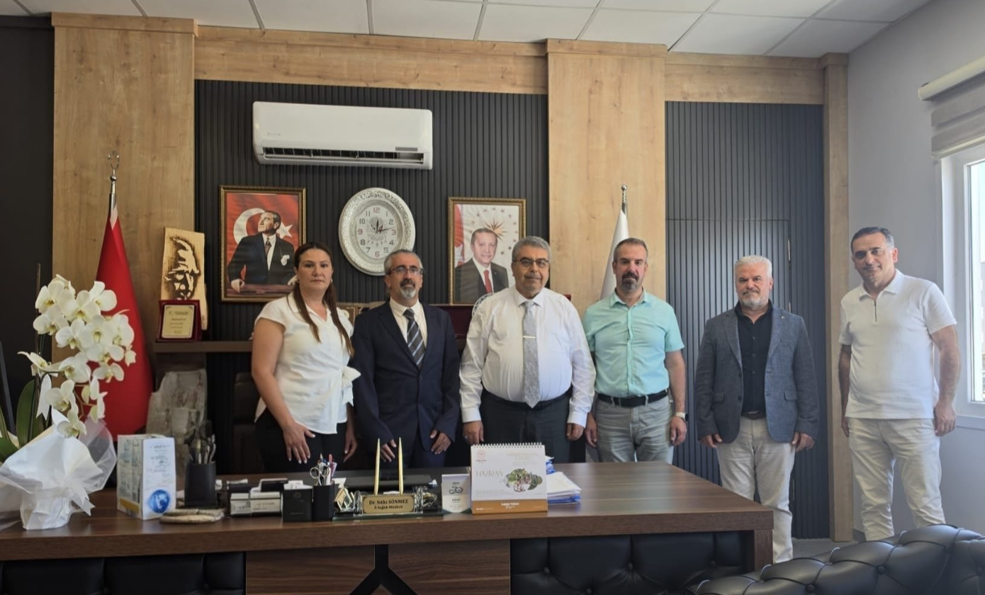 Hatay il Sağlık Müdürü Sayın Dr. Sıtkı SÖNMEZ'e nezaket ziyaretinde bulunduk.